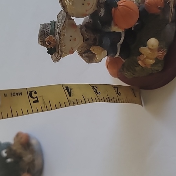 Country Farm Couple Bareroot  Thanksgiving Turkey Decor - Picture 11 of 11